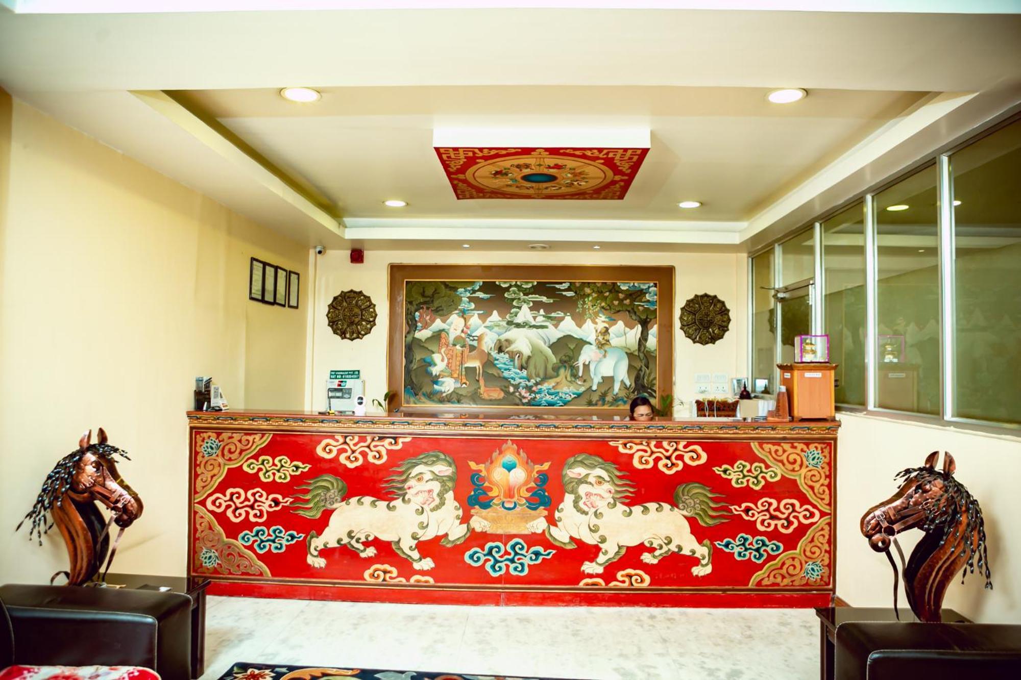 Vannasut Hotel And Spa Катманду Екстериор снимка