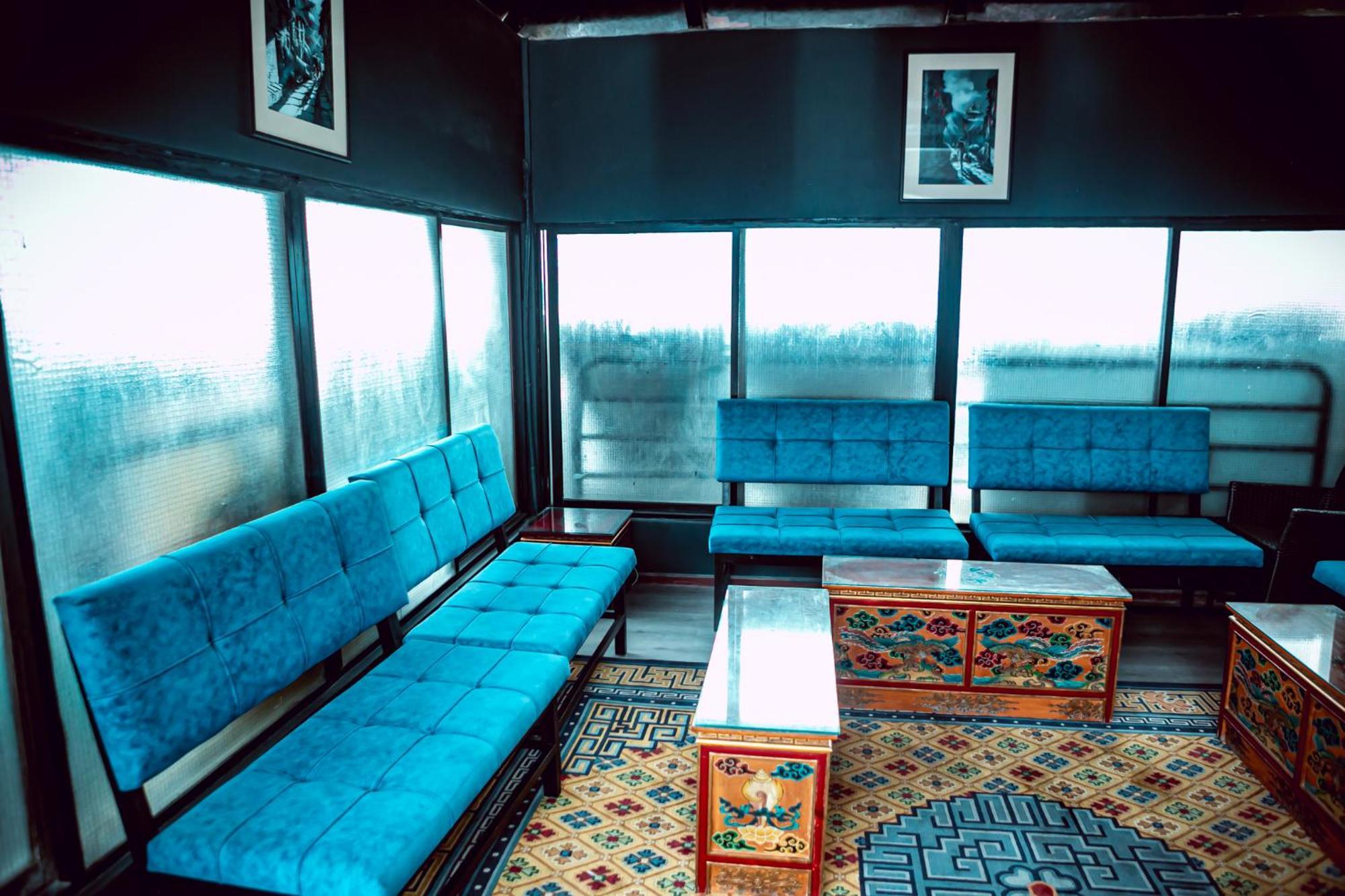 Vannasut Hotel And Spa Катманду Екстериор снимка