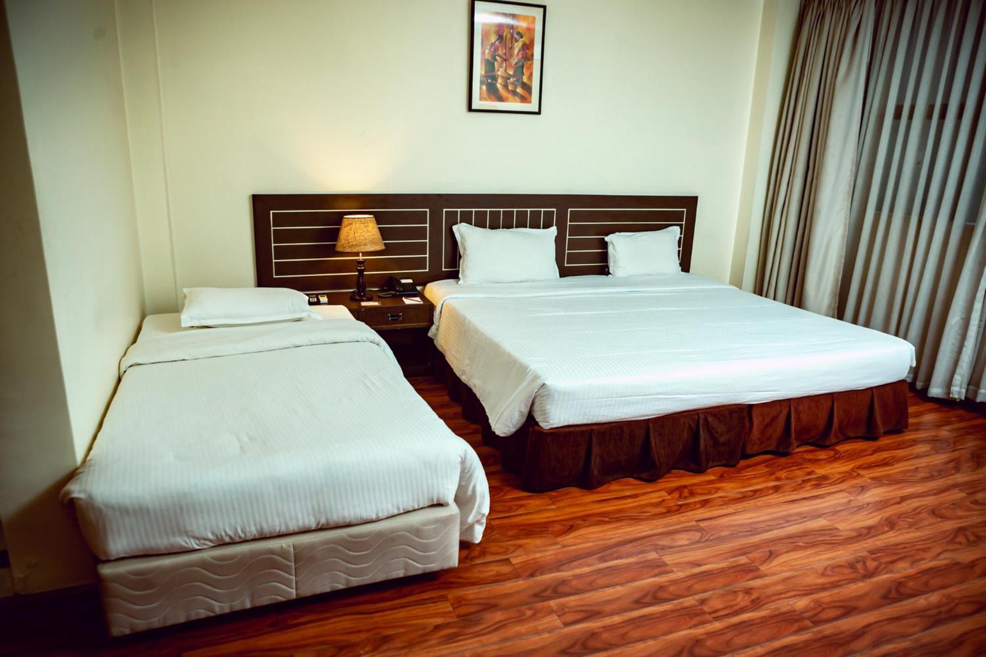 Vannasut Hotel And Spa Катманду Екстериор снимка
