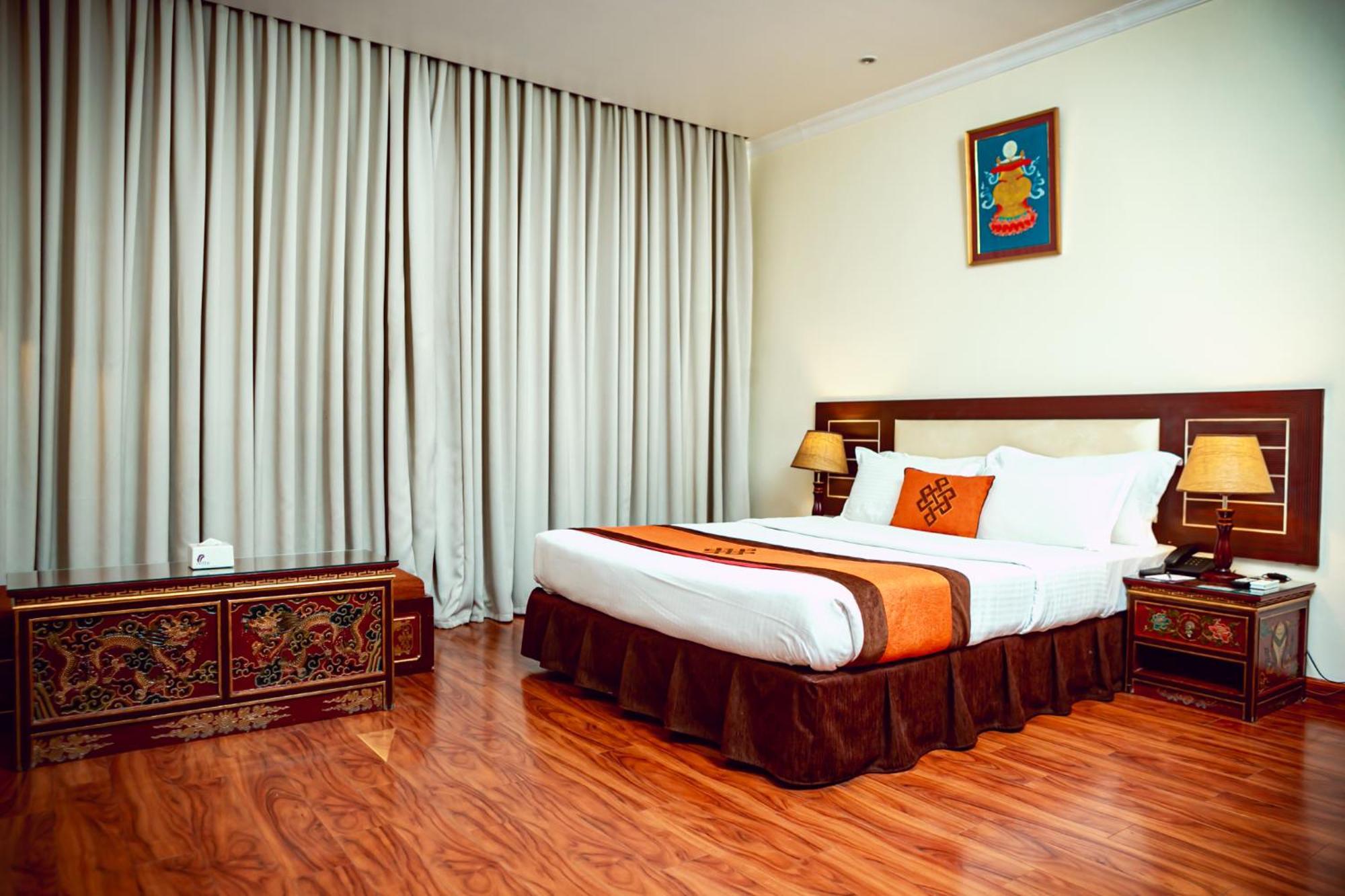 Vannasut Hotel And Spa Катманду Екстериор снимка
