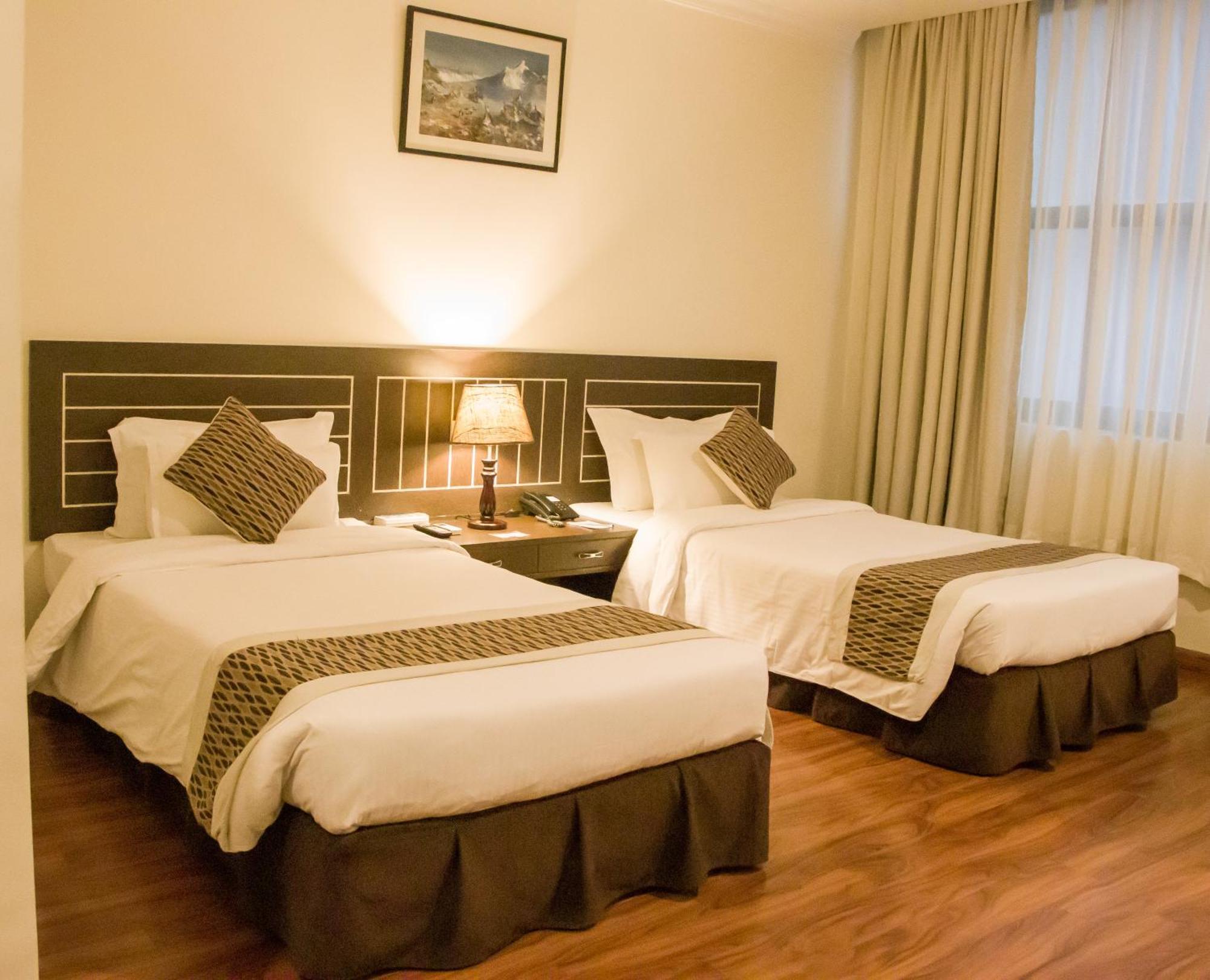 Vannasut Hotel And Spa Катманду Екстериор снимка