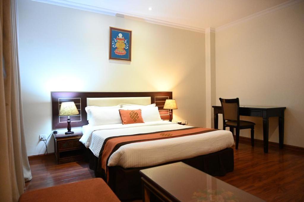 Vannasut Hotel And Spa Катманду Екстериор снимка